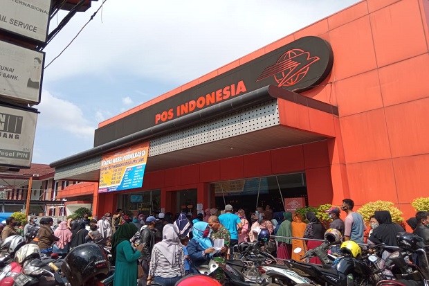 Demi Dapat BLT Rp300...