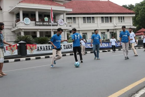 Kecewa Arema Terbelah,...