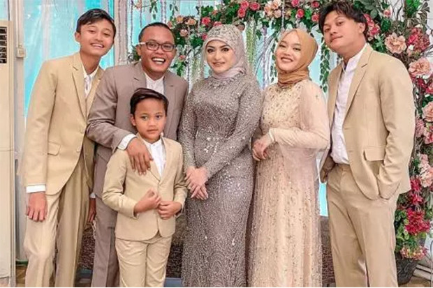 Sule Mau 2 Anak dari...