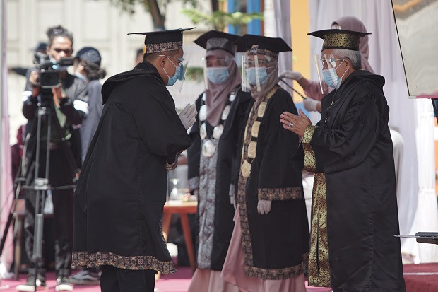 Pandemi, Perguruan Tinggi...