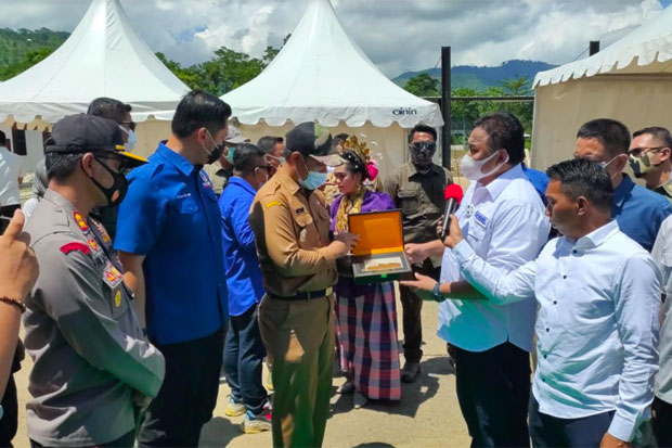 Wakil Ketua DPR RI Tinjau...