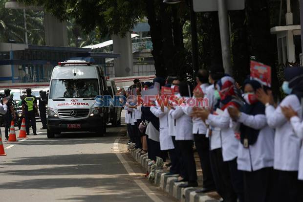 Kasus COVID-19 Sembuh...