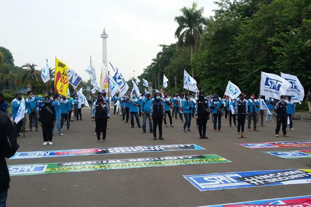 Demo Buruh di Patung...