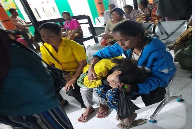 90 Anak di TTS Keracunan...