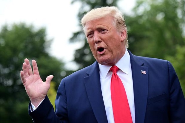 Jelang Lengser, Donald...