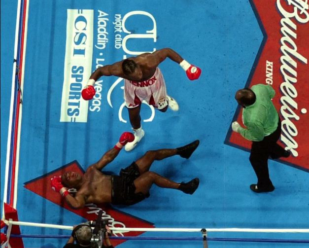 KO Mike Tyson, Lennox...