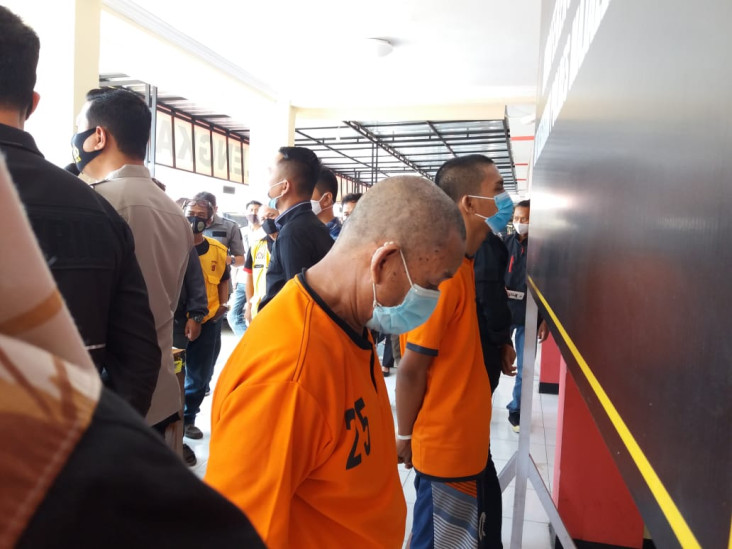 Bejat, Kakek 60 Tahun...