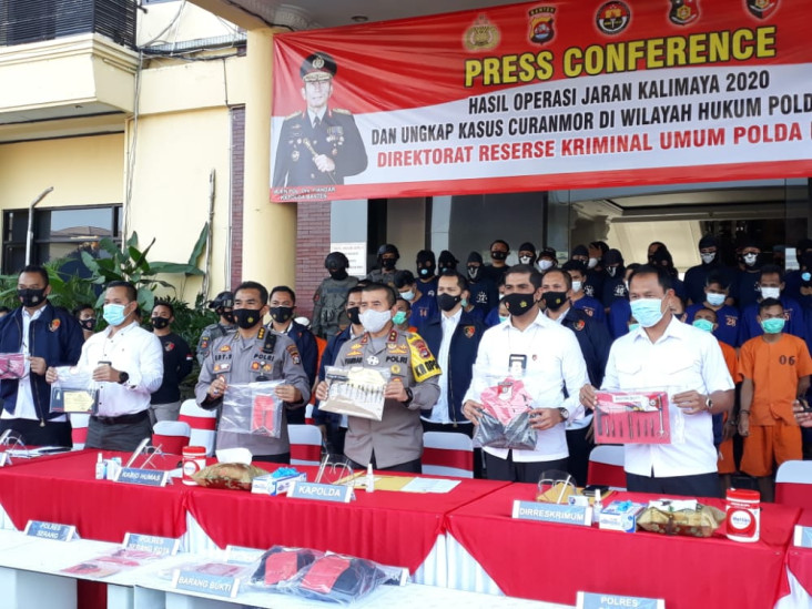 Polda Banten Ringkus...