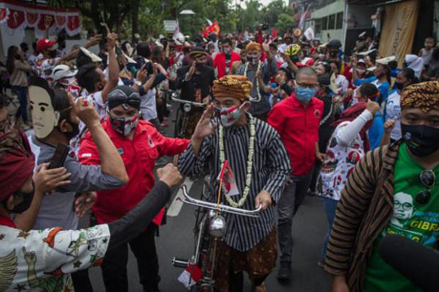 Kerumunan Kampanye Gibran...