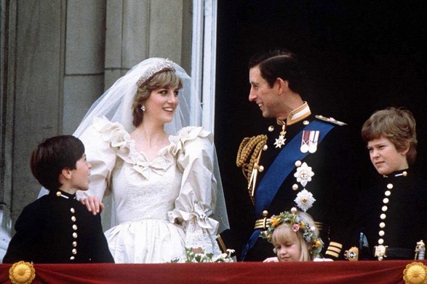Pangeran William Sambut...