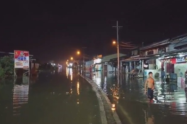 Banjir Rob Rendam Ribuan...