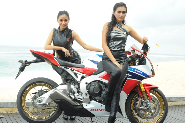Honda CBR1000RR yang...