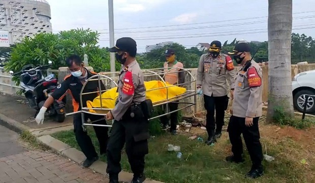 Polisi Tewas Mengapung...