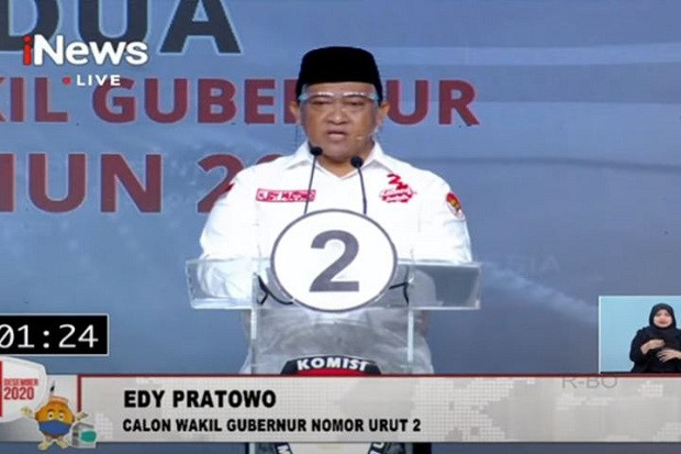 Tampil Sendiri, Edy...