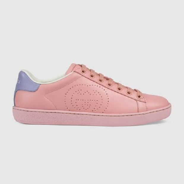 Gucci Luncurkan Sepatu...