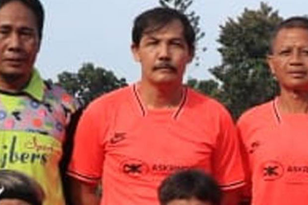 Mengenang Ricky Yacobi;...