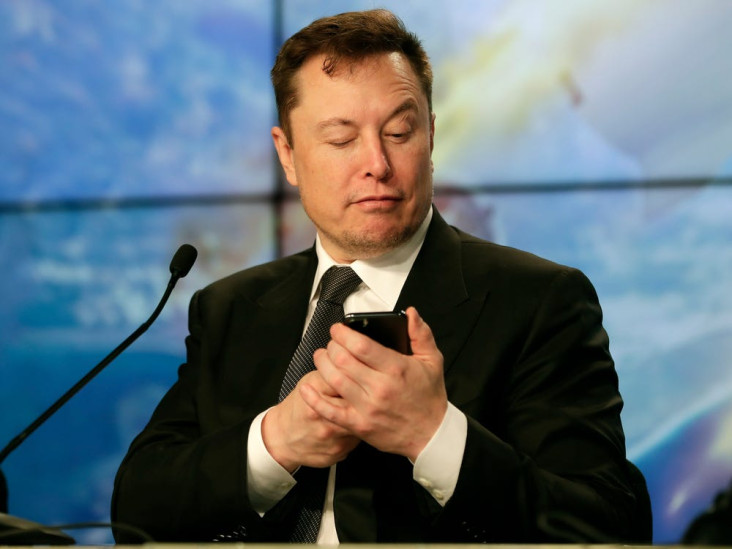 Elon Musk Figur Otomotif...