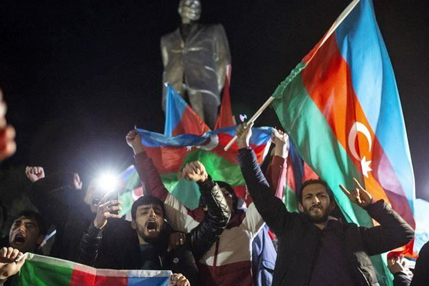 Rakyat Azerbaijan Rayakan...