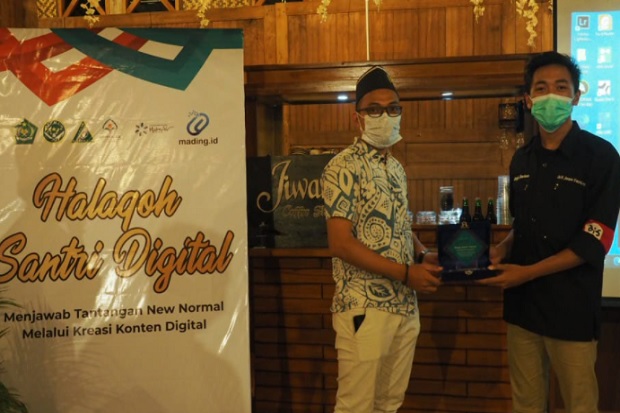 Halaqah Santri Digital...
