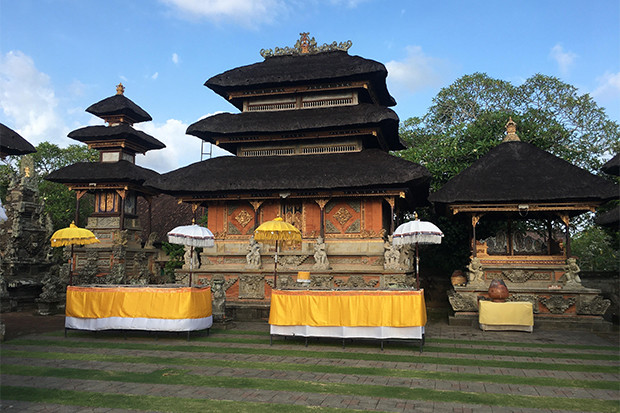 Puseh Batuan, Pesona...