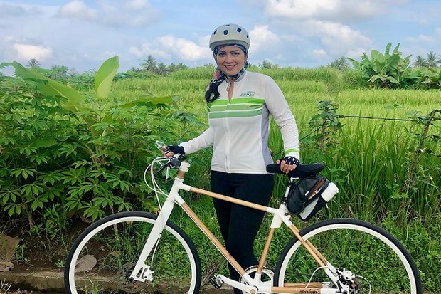 Ira Wibowo Nikmati Virtual...