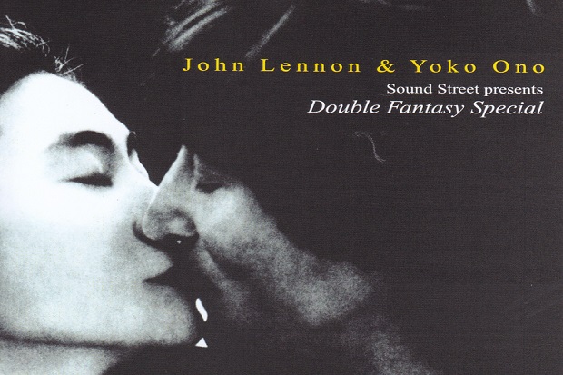 Album John Lennon yang...