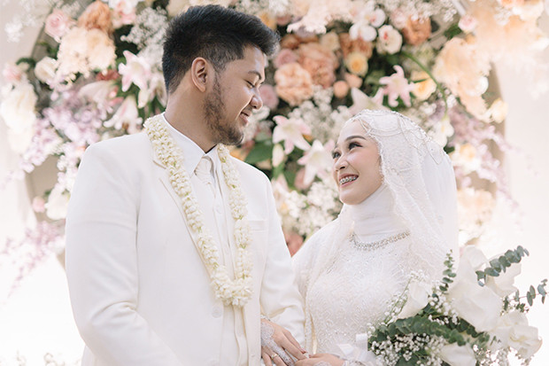 Selebgram Sinta Sri...