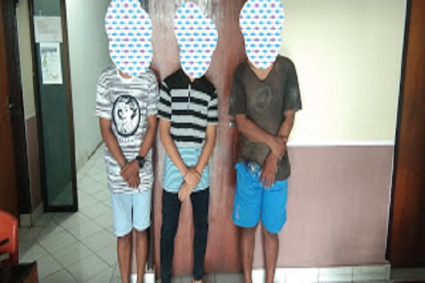 Berbuat Onar di Pesta...