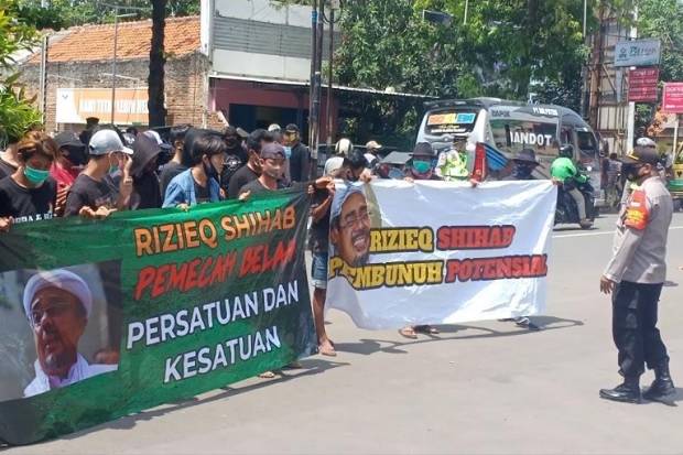 Penolakan Kehadiran...