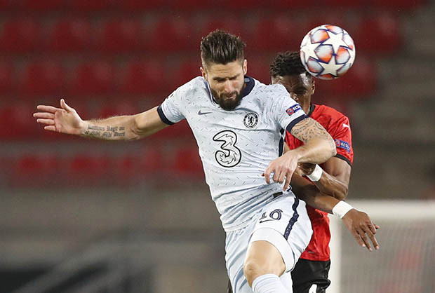 Tandukan Giroud Bawa...