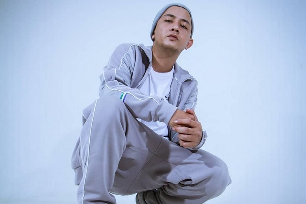 Tuan Tigabelas, Rapper...