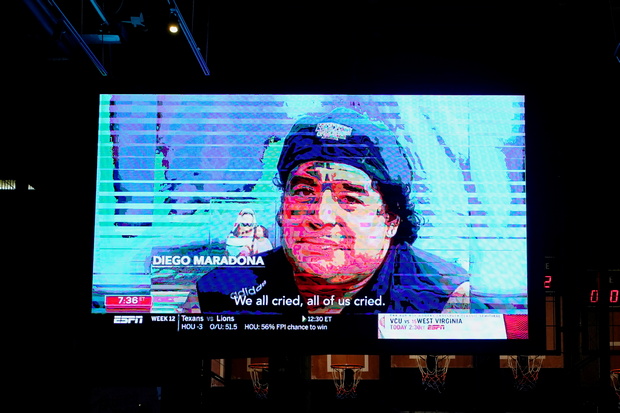 Presiden Napoli Kirimkan...
