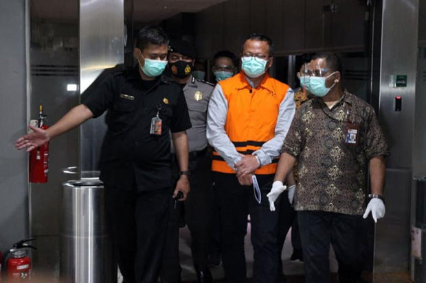 KPK Usut Aliran Uang...