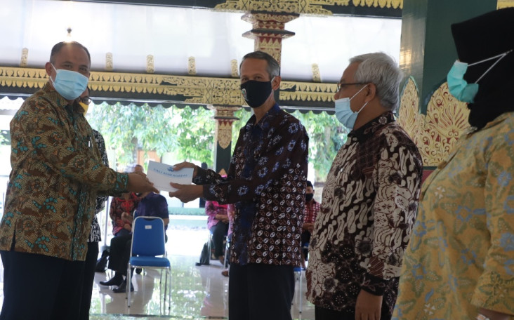 Sebanyak 327 ASN Purna...