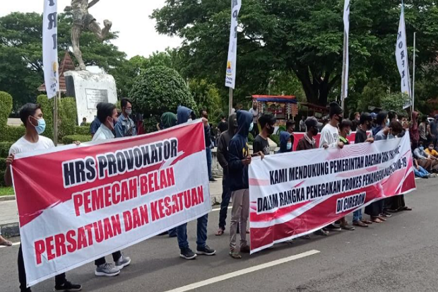 Gelar Aksi Damai, Ratusan...