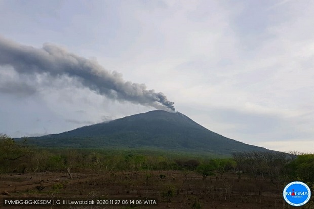 Jumat Pagi Gunung Ili...