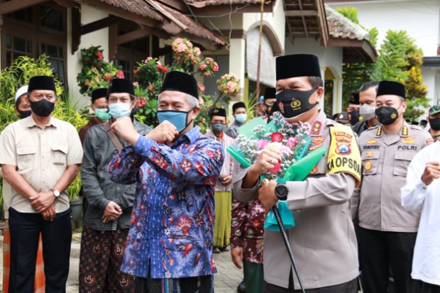 Putra Daerah, Kapolda...