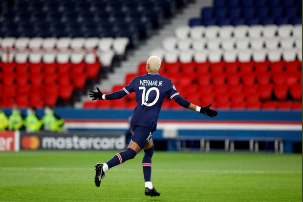 Neymar Pemain Ketiga...