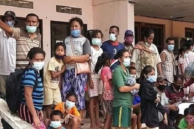 Erupsi Gunung Ile Lewotolok,...