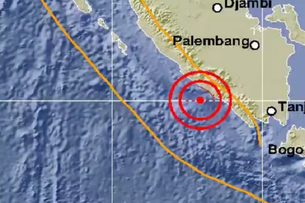 Gempa 5,1 SR Guncang...