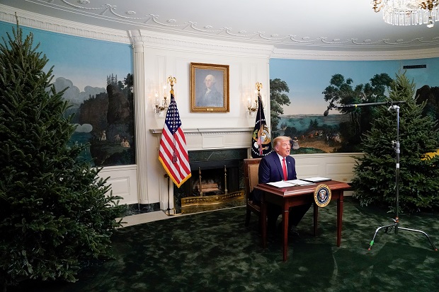 Trump Sebut Twitter...