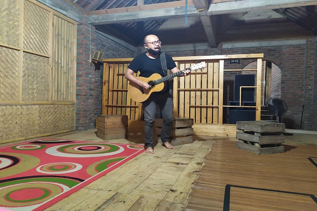 Saat Musisi Balada Adewa...