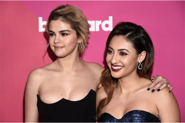 Francia Raisa Pendonor...