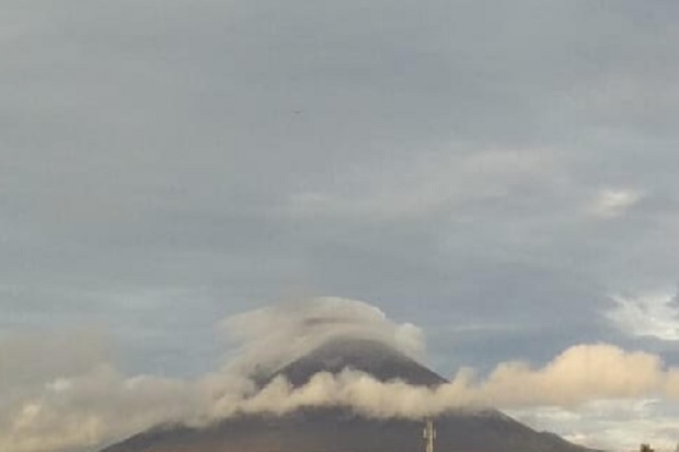 Lava dan Awan Panas...