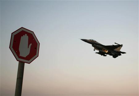 Jet Tempur Israel Terbang...
