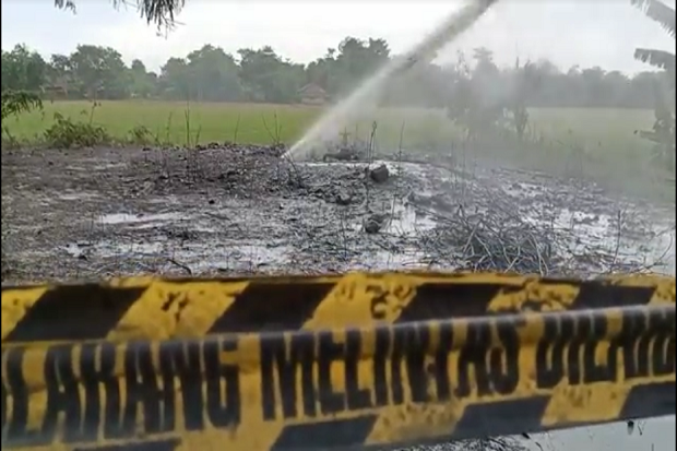 Gemuruh Semburan Gas...