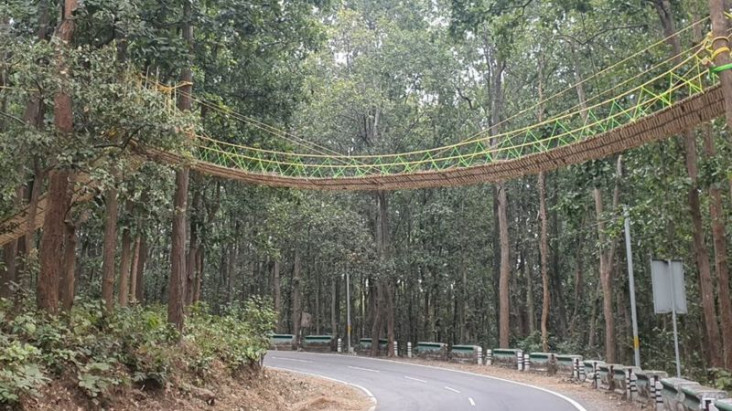 India Bangun Jembatan...