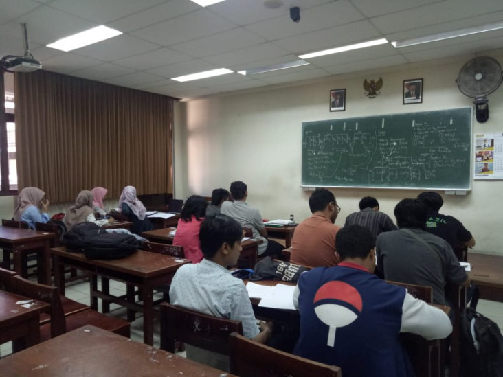 Mahasiswa Harus Dipastikan...