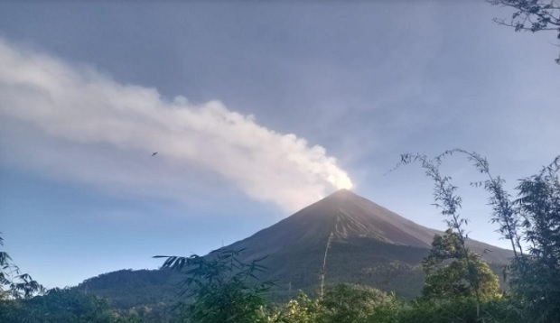 Gunung Karangetang Level...