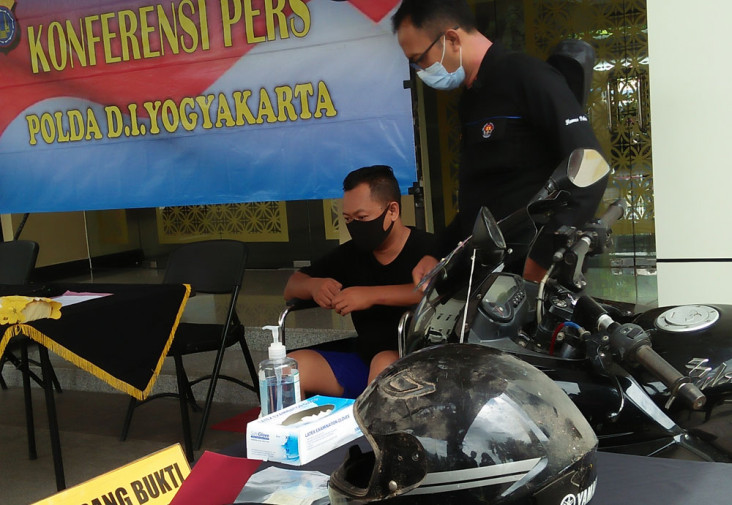Identitas Mayat Perempuan...